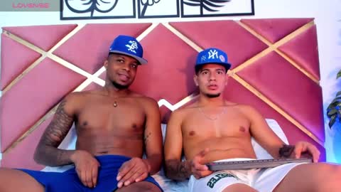 Snapshot of blackdreams1__ chatting on December 2, 10:45 pm Black Dreams online show from December 2, 10:45 pm