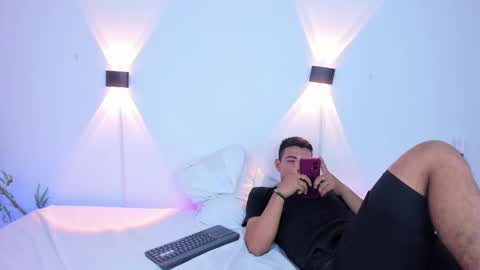 Snapshot of blacke1 chatting on February 25, 2:21 am blacke online show from February 25, 2:21 am