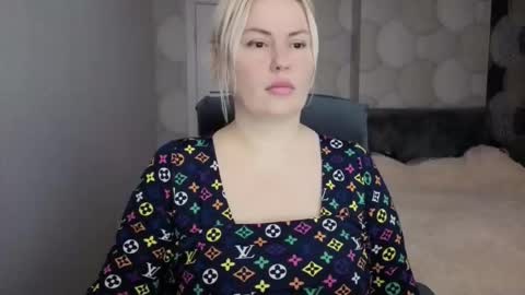 blackeyes11 online show from November 10, 1:48 am