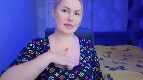 blackeyes11 online show from March 21, 3:44 am