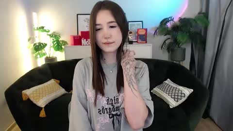 Snapshot of blackeyesgirl chatting on January 17, 7:02 am blackeyesgirl online show from January 17, 7:02 am