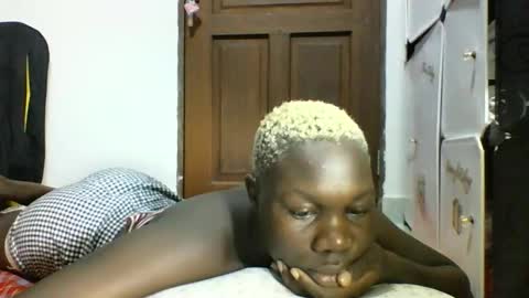 Snapshot of blackmarvel02 chatting on December 23, 5:16 am blackmarvel02 online show from December 23, 5:16 am