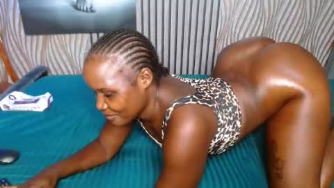 Smiley sylivia online show from April 14, 1:33 am