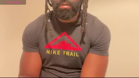 Snapshot of blackmuscles77 chatting on February 24, 9:13 pm blackmuscles77 online show from February 24, 9:13 pm