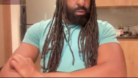 blackmuscles77 online show from April 9, 9:09 pm