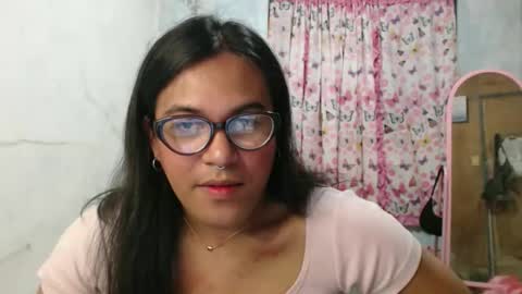 Ellez online show from February 5, 6:12 pm