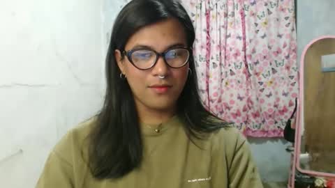 Ellez online show from March 15, 8:59 pm