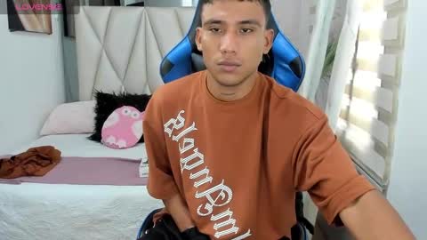 Marlon online show from December 23, 6:16 pm