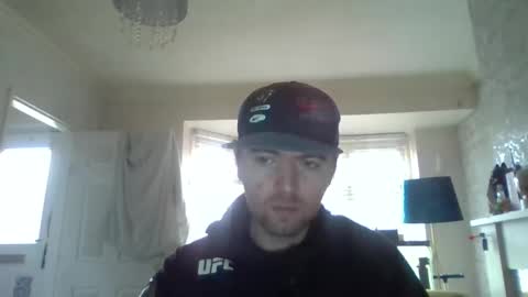 Snapshot of blackvswhite2022 chatting on February 9, 2:07 pm blackvswhite2022 online show from February 9, 2:07 pm