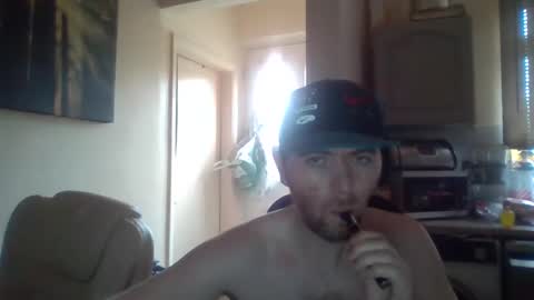 Snapshot of blackvswhite2022 chatting on February 24, 9:21 am blackvswhite2022 online show from February 24, 9:21 am