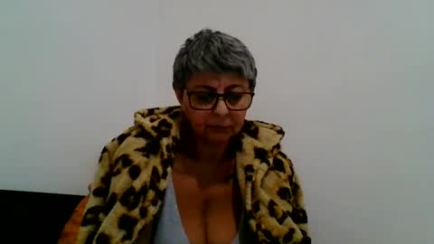 Black Widow online show from December 8, 2:09 pm