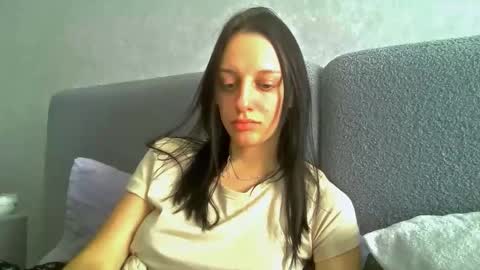 Ivy online show from September 15, 10:04 am