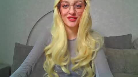 Ivy online show from March 23, 2:10 pm