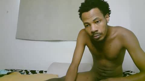 Snapshot of blackzilian_ chatting on October 19, 7:42 am HASSAN online show from October 19, 7:42 am
