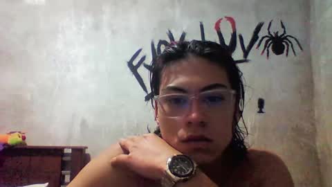 Snapshot of blade_sensual chatting on December 1, 5:34 am blade_sensual online show from December 1, 5:34 am