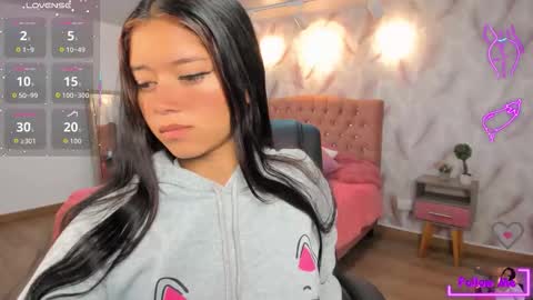 Snapshot of blair_harrison chatting on October 10, 11:42 am Blair online show from October 10, 11:42 am