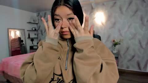 Snapshot of blair_harrison chatting on October 29, 11:01 am Blair online show from October 29, 11:01 am