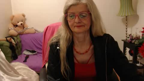 blairfort online show from December 3, 5:12 pm