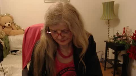 blairfort online show from December 9, 3:22 pm