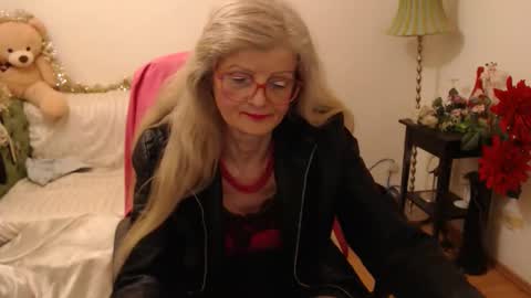 blairfort online show from December 10, 10:58 pm