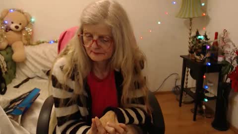 blairfort online show from December 14, 5:25 pm