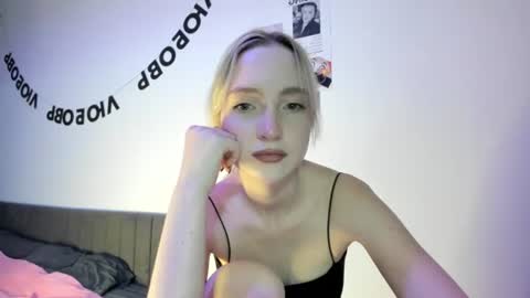 Snapshot of blairmarfl chatting on July 13, 6:33 pm Blair online show from July 13, 6:33 pm