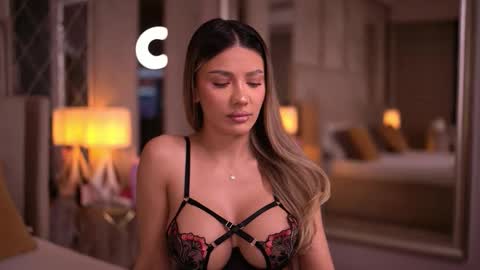 Snapshot of blairsanders chatting on February 3, 7:19 pm BlairSanders online show from February 3, 7:19 pm