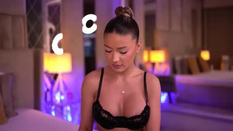 Snapshot of blairsanders chatting on February 5, 7:51 pm BlairSanders online show from February 5, 7:51 pm