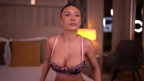 Snapshot of blairsanders chatting on February 9, 7:51 pm BlairSanders online show from February 9, 7:51 pm