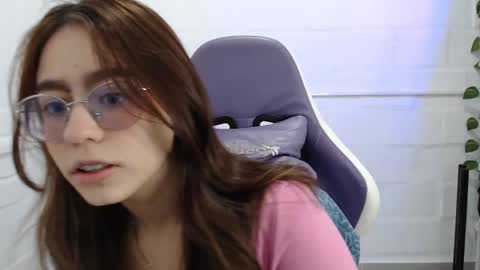   online show from October 6, 2:47 pm