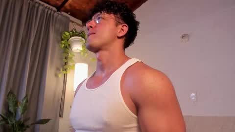 Blake Levi  Independent Model online show from March 1, 2:04 am