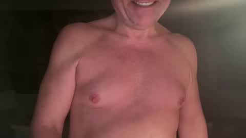 Snapshot of blake_strong chatting on December 20, 10:33 am blake_strong online show from December 20, 10:33 am