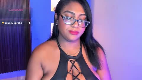 Snapshot of blakmillerrgilson01 chatting on February 17, 10:05 pm MILLERR GILSON online show from February 17, 10:05 pm