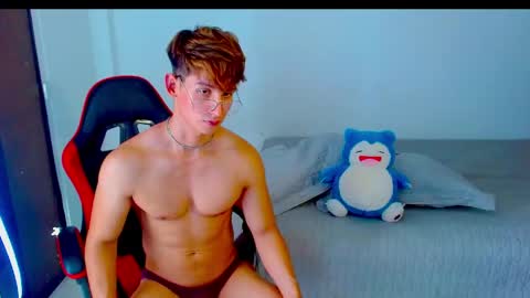 Snapshot of bleach_tiago chatting on April 20, 8:32 pm bleach tiago online show from April 20, 8:32 pm