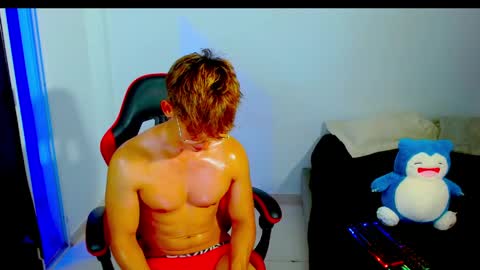 Snapshot of bleach_tiago chatting on April 23, 12:56 am bleach tiago online show from April 23, 12:56 am