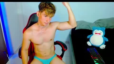 Snapshot of bleach_tiago chatting on May 8, 12:49 am bleach tiago online show from May 8, 12:49 am