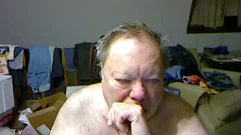 Snapshot of blemon32 chatting on October 19, 10:49 am Bob online show from October 19, 10:49 am