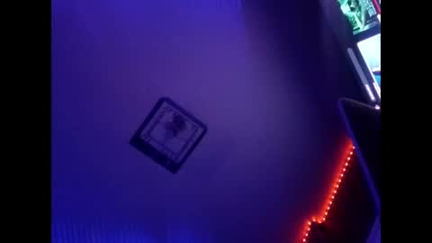 bleunuit43 online show from October 12, 7:40 am