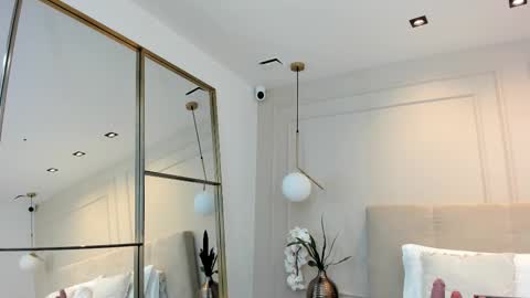 BLEYDI  online show from March 7, 5:29 am