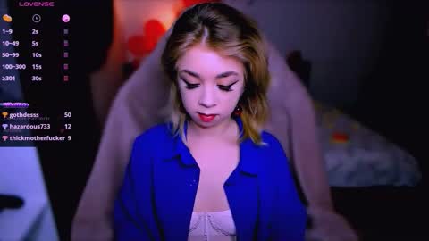 Nicole online show from December 3, 11:08 am