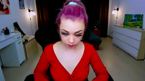 Nicole online show from December 30, 11:59 am