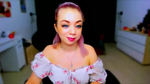 Nicole online show from January 16, 8:43 am