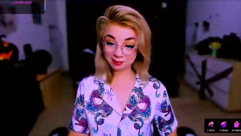 Nicole online show from October 24, 3:03 am