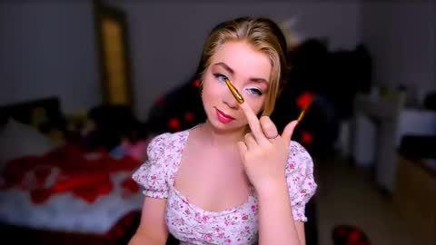 Snapshot of blinkofeyess chatting on March 2, 5:08 am Nicole online show from March 2, 5:08 am