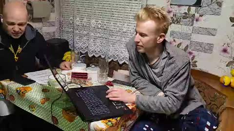 blond_boy69 online show from April 15, 6:59 pm