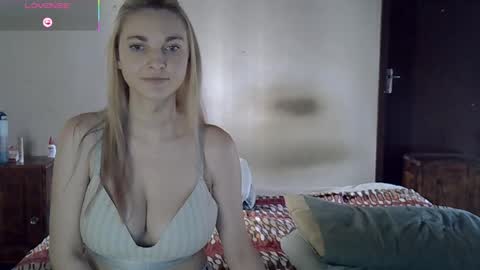 GokuPeach online show from April 9, 1:05 pm