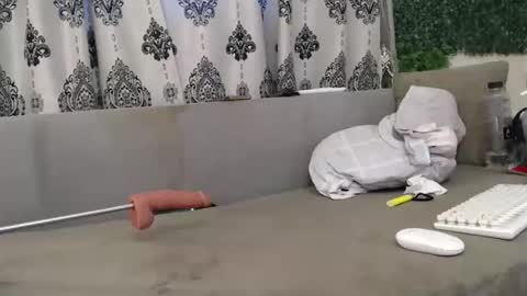 blonddaiana23 online show from April 9, 6:19 am