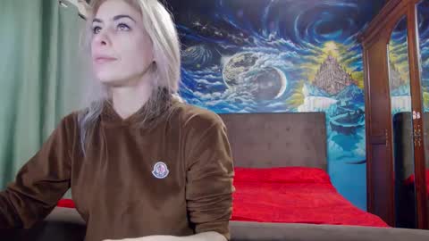 blonde4pasion online show from January 16, 6:46 am