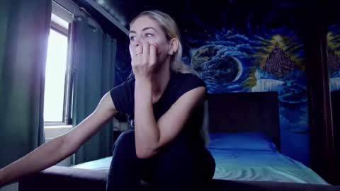 blonde4pasion online show from September 12, 5:40 am