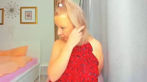 Nicole online show from February 12, 8:59 am